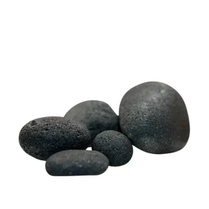 La roche Pebble Black Lava, est une roche neutre qui est en forme de galet. Idéal pour les biotope, ou pour un décors puriste minimaliste. – Aquarez, votre boutique spécialisée en aquascaping et aquariophilie d'eau douce